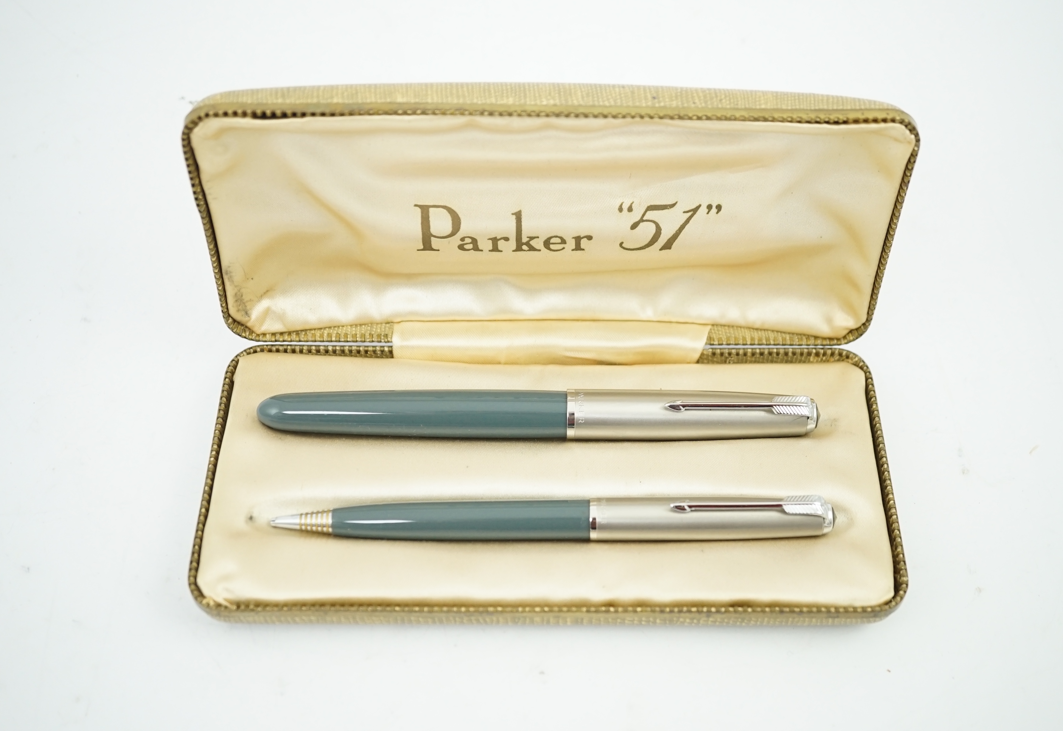 A Parker '51' Aerometric fountain pen and pencil